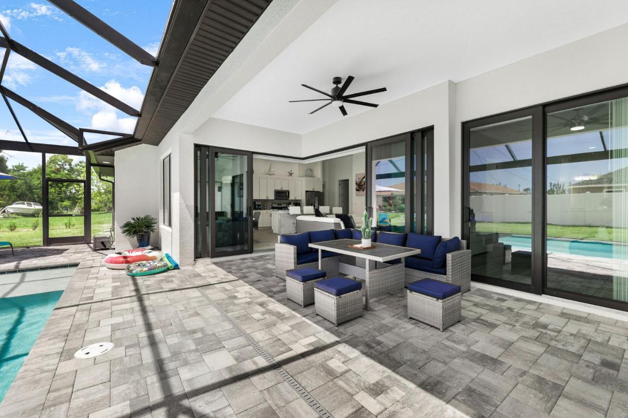 Perfect Oasis Retreat ! 2023 Luxury Built Home, Heated Pool And Games Cape Coral Luaran gambar